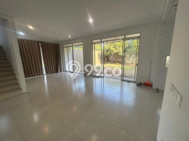 UNIT SPESIAL! Rumah area Kota Baru Parahyangan, 3 KM, Dekat Fasilitas, LT 450m² LB 250m² UNIT SPESIAL! Rumah area Kota Baru Parahyangan, 3 KM, Dekat Fasilitas, LT 450m² LB 250m²