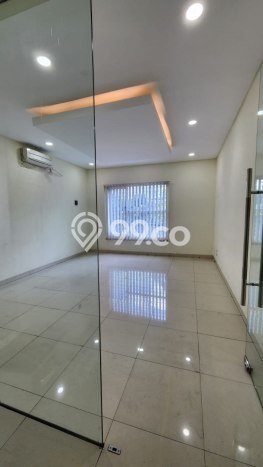 Untuk Dijual! Ruko di Sudirman Bandung LT 283m2 / LB 570m2 Kawasan Strategis Untuk Dijual! Ruko di Sudirman Bandung LT 283m2 / LB 570m2 Kawasan Strategis