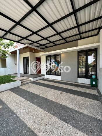 PENAWARAN EKSKLUSIF! Rumah di Dieng, 3 KT, Lingkungan Elite, Luas 160m2m² Bangunan 135m2m² PENAWARAN EKSKLUSIF! Rumah di Dieng, 3 KT, Lingkungan Elite, Luas 160m2m² Bangunan 135m2m²
