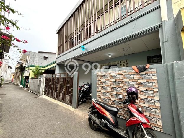 Dijual Rumah 11 KT di Tebet, Jakarta Selatan - LT 133m² Dijual Rumah 11 KT di Tebet, Jakarta Selatan - LT 133m²