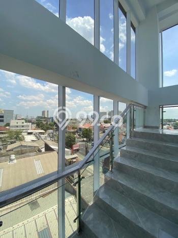 Kantor Premium di Dewi Sartika, Luas 726m², Lokasi Mainroad Kantor Premium di Dewi Sartika, Luas 726m², Lokasi Mainroad