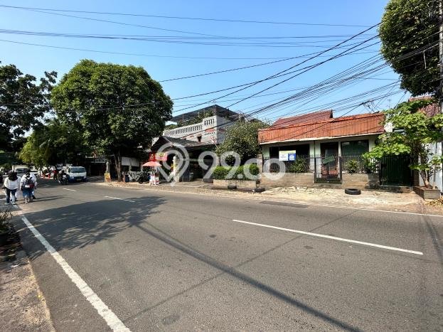 Siap Huni Rumah Mewah 8 Kamar di Tebet Dekat ke Mana Pun Siap Huni Rumah Mewah 8 Kamar di Tebet Dekat ke Mana Pun