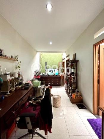Properti Mewah LT 103m² Dekat Fasilitas Umum di Tebet, Jakarta Selatan Properti Mewah LT 103m² Dekat Fasilitas Umum di Tebet, Jakarta Selatan