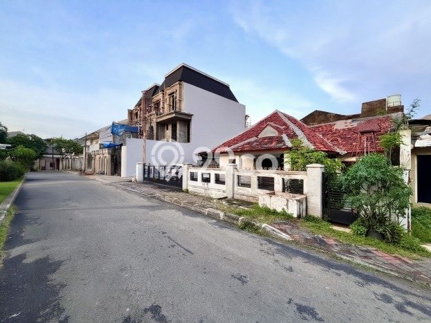 Rumah Mewah Siap Huni LT 421m2 di Tebet, Jakarta Selatan Rumah Mewah Siap Huni LT 421m2 di Tebet, Jakarta Selatan