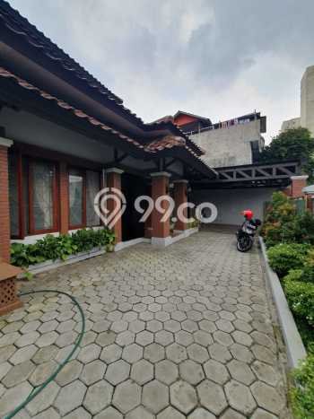 Rumah Luxury Modern Tanpa Renovasi di Dewi Sartika Jakarta Timur Rumah Luxury Modern Tanpa Renovasi di Dewi Sartika Jakarta Timur