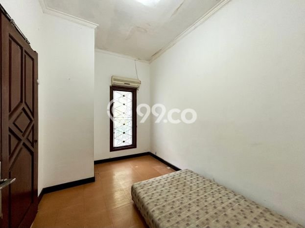 DIJUAL CEPAT! Rumah Ready Stock Area Strategis Tebet, Luas 96m² Bangunan 165m² DIJUAL CEPAT! Rumah Ready Stock Area Strategis Tebet, Luas 96m² Bangunan 165m²