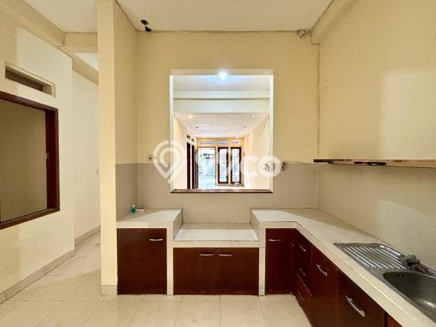 Rumah 3 KT 2 KM di Area Tebet, Jakarta Selatan Rumah 3 KT 2 KM di Area Tebet, Jakarta Selatan