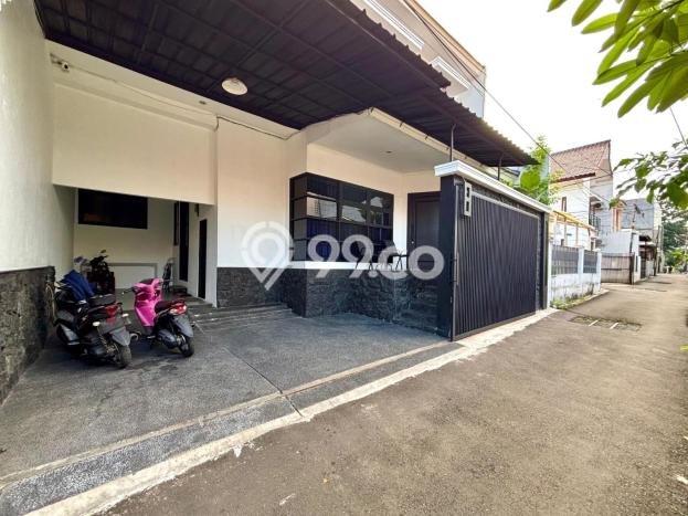 Dijual Rumah Premium dengan Fasilitas Sekitar Komplit di Tebet, Jakarta Selatan Dijual Rumah Premium dengan Fasilitas Sekitar Komplit di Tebet, Jakarta Selatan