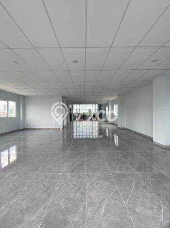 Kantor Premium di Dewi Sartika, Luas 726m², Lokasi Mainroad Kantor Premium di Dewi Sartika, Luas 726m², Lokasi Mainroad