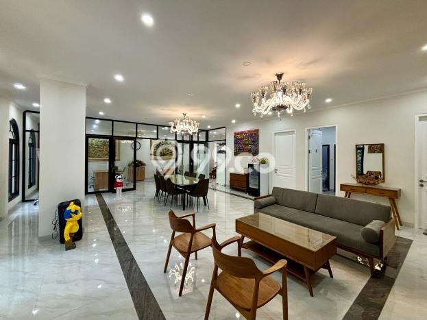 HARGA SPESIAL! Rumah di Tebet, Jakarta Selatan, LT 200m² Bangunan 240m² BISA KPR! HARGA SPESIAL! Rumah di Tebet, Jakarta Selatan, LT 200m² Bangunan 240m² BISA KPR!