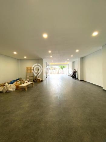 Kantor Premium di Dewi Sartika, Luas 726m², Lokasi Mainroad Kantor Premium di Dewi Sartika, Luas 726m², Lokasi Mainroad