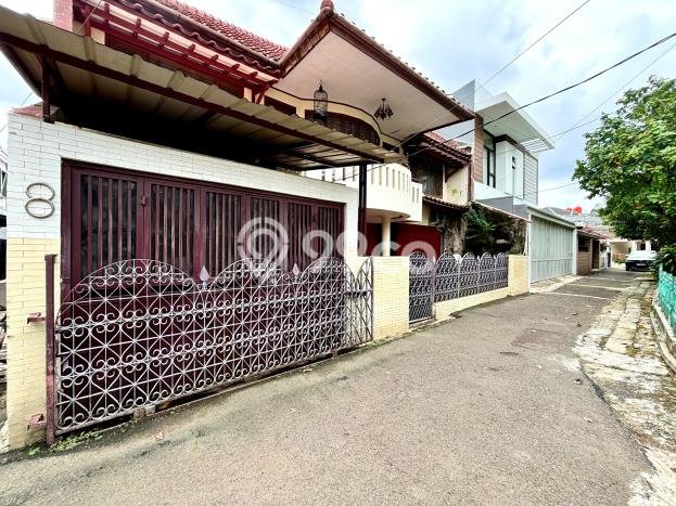 Siap Huni Hunian Elit 4 Kamar di Tebet Dekat ke Mana Saja Siap Huni Hunian Elit 4 Kamar di Tebet Dekat ke Mana Saja