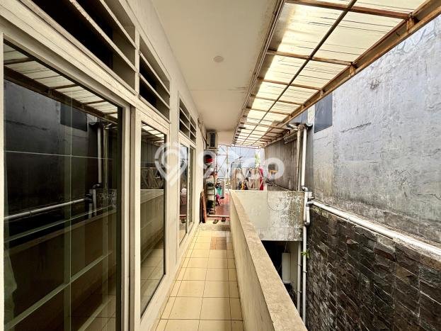 Rumah SUPER MEWAH! di Tebet, Jakarta Selatan, LT 333m² Bangunan 290m², HARGA SPESIAL Rumah SUPER MEWAH! di Tebet, Jakarta Selatan, LT 333m² Bangunan 290m², HARGA SPESIAL