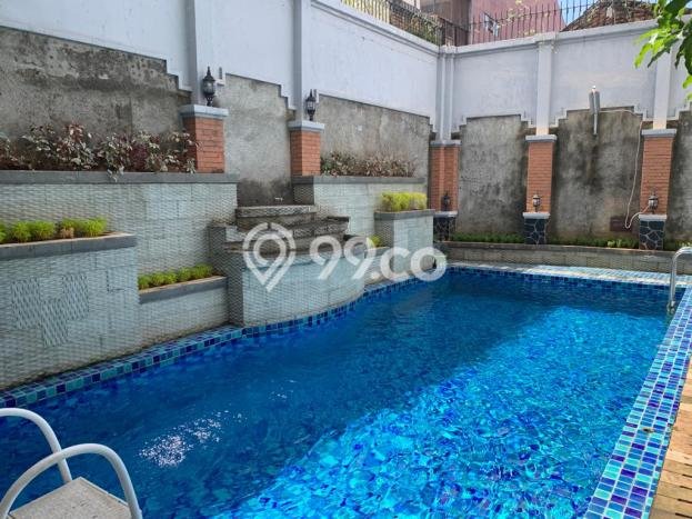 Rumah Luxury Modern Tanpa Renovasi di Dewi Sartika Jakarta Timur Rumah Luxury Modern Tanpa Renovasi di Dewi Sartika Jakarta Timur