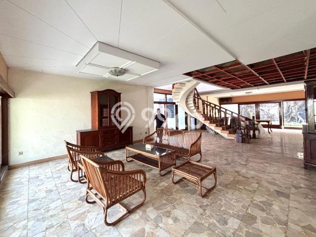 Rumah Mewah Dijual LT 393m2 di Tebet, Jakarta Selatan Rumah Mewah Dijual LT 393m2 di Tebet, Jakarta Selatan