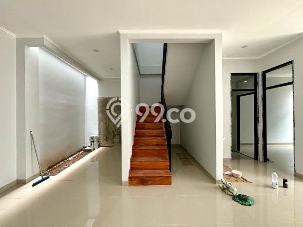 Rumah LT 91m² / LB 125m² di Lokasi Tebet, Jakarta Selatan Rumah LT 91m² / LB 125m² di Lokasi Tebet, Jakarta Selatan