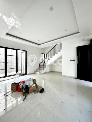 Rumah Luxury Modern Tanpa Renovasi di Kalibata Jakarta Selatan Rumah Luxury Modern Tanpa Renovasi di Kalibata Jakarta Selatan