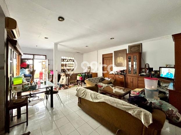 Rumah kawasan Tebet, Jakarta Selatan, LT 265m² Bangunan 200m² Rumah kawasan Tebet, Jakarta Selatan, LT 265m² Bangunan 200m²