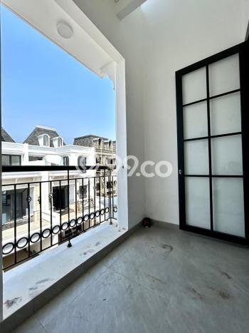 Rumah Luxury Modern Tanpa Renovasi di Kalibata Jakarta Selatan Rumah Luxury Modern Tanpa Renovasi di Kalibata Jakarta Selatan