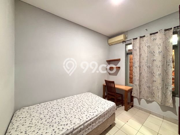 Dijual Kost di Kawasan Tebet, Jakarta Selatan, Spesifikasi 9 KT, 5 KM, 250m2 Dijual Kost di Kawasan Tebet, Jakarta Selatan, Spesifikasi 9 KT, 5 KM, 250m2