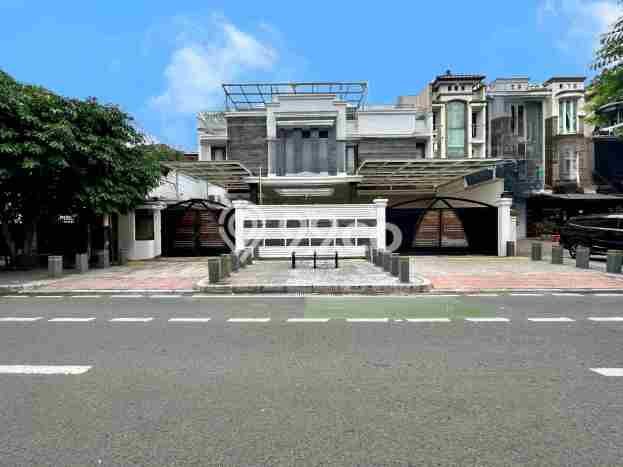 For Sale Rumah Mewah Exclusive di Tebet, Jakarta Selatan For Sale Rumah Mewah Exclusive di Tebet, Jakarta Selatan