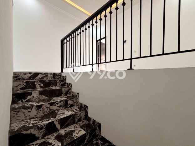 Dijual Rumah Modern 4 KT di Cawang, Jakarta Timur Dijual Rumah Modern 4 KT di Cawang, Jakarta Timur