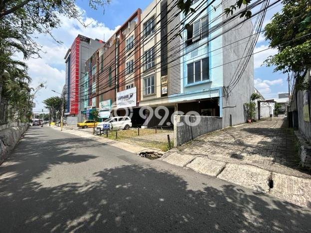 Rumah Bagus di Tebet, Jakarta Selatan, Luas 724m² Bangunan 1400m² DIJUAL CEPAT! Rumah Bagus di Tebet, Jakarta Selatan, Luas 724m² Bangunan 1400m² DIJUAL CEPAT!