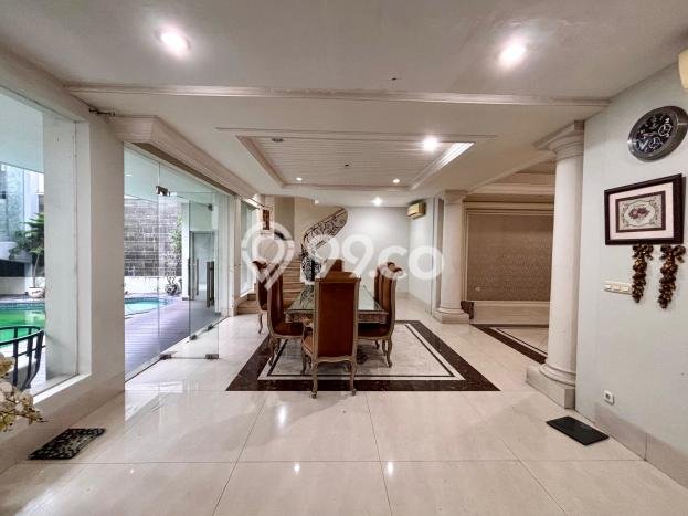 Siap Huni Hunian Elit 6 Kamar di Tebet Dekat ke Mana Saja Siap Huni Hunian Elit 6 Kamar di Tebet Dekat ke Mana Saja