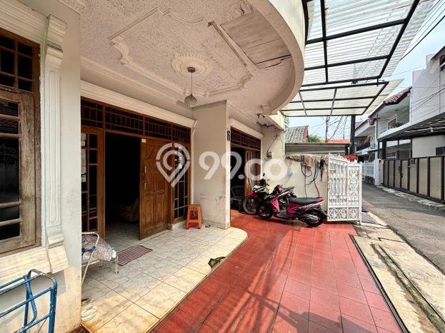Rumah kawasan Tebet, Jakarta Selatan, LT 140m2m² LB 225m2m² Rumah kawasan Tebet, Jakarta Selatan, LT 140m2m² LB 225m2m²