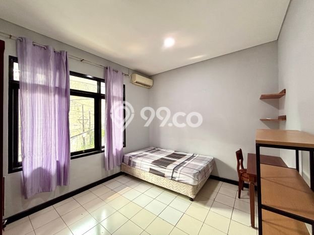 Dijual Kost di Kawasan Tebet, Jakarta Selatan, Spesifikasi 9 KT, 5 KM, 250m2 Dijual Kost di Kawasan Tebet, Jakarta Selatan, Spesifikasi 9 KT, 5 KM, 250m2