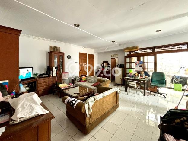Rumah kawasan Tebet, Jakarta Selatan, LT 265m² Bangunan 200m² Rumah kawasan Tebet, Jakarta Selatan, LT 265m² Bangunan 200m²