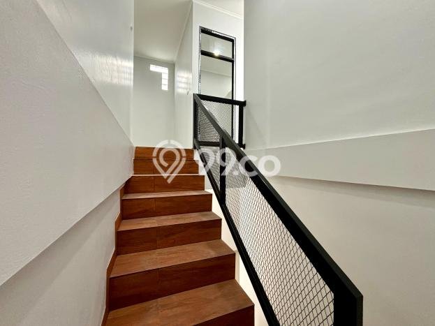 Rumah LT 91m² / LB 125m² di Lokasi Tebet, Jakarta Selatan Rumah LT 91m² / LB 125m² di Lokasi Tebet, Jakarta Selatan
