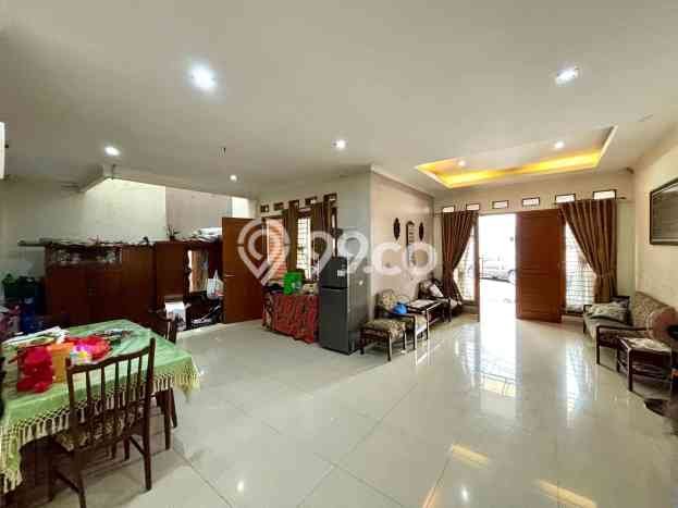 Hot Offer Hunian Mewah Ideal dan Luas di Tebet, Jakarta Selatan Hot Offer Hunian Mewah Ideal dan Luas di Tebet, Jakarta Selatan