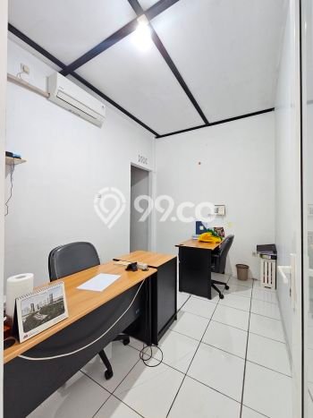LOKASI SUPER STRATEGIS! Gudang Kawasan , Luas 558m2m², Kawasan Bisnis LOKASI SUPER STRATEGIS! Gudang Kawasan , Luas 558m2m², Kawasan Bisnis