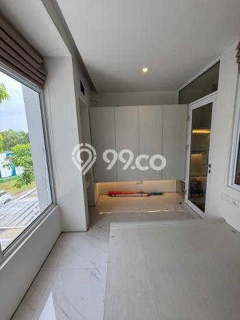 For Sale Hunian Rumah Terawat 2 Kamar di BSD, Tangerang For Sale Hunian Rumah Terawat 2 Kamar di BSD, Tangerang
