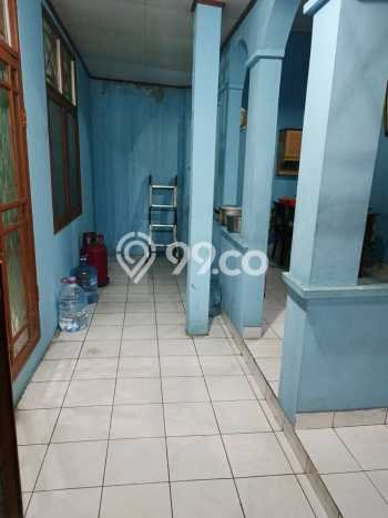 Jual Rumah Favorit Siap Huni LB 300m2 di Cipondoh, Tangerang Jual Rumah Favorit Siap Huni LB 300m2 di Cipondoh, Tangerang