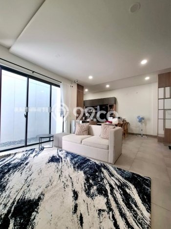 Rumah Luxury Modern Tanpa Renovasi di BSD Tangerang Rumah Luxury Modern Tanpa Renovasi di BSD Tangerang