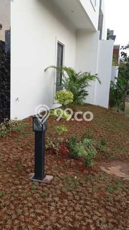 Rumah Modern 4 KT di BSD Tangerang Semi Furnished Rumah Modern 4 KT di BSD Tangerang Semi Furnished