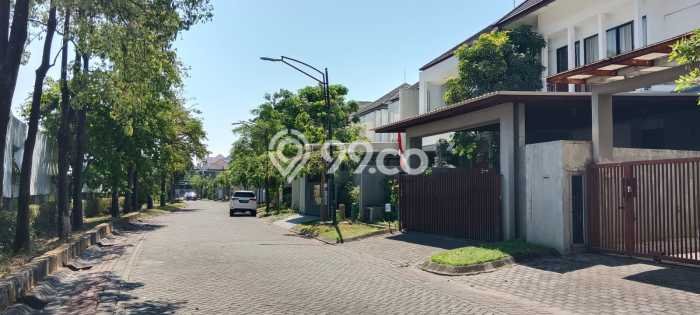 Hunian Mewah LB 400m2 Siap Huni Desain Elegan di Surabaya Kota, Surabaya Hunian Mewah LB 400m2 Siap Huni Desain Elegan di Surabaya Kota, Surabaya