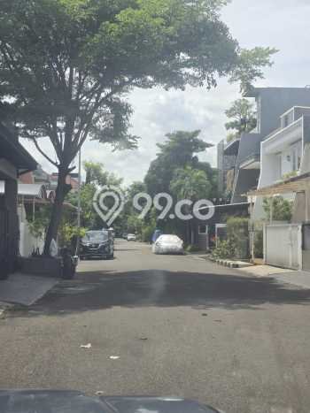 Rumah Elit Modern Tanpa Renovasi di Permata Buana Jakarta Barat Rumah Elit Modern Tanpa Renovasi di Permata Buana Jakarta Barat