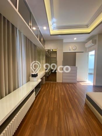 Jual Rumah Mewah Elegan Dengan View Cantik di Summarecon Serpong, Tangerang Jual Rumah Mewah Elegan Dengan View Cantik di Summarecon Serpong, Tangerang