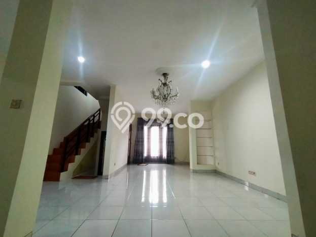 PROPERTI PILIHAN! Rumah area Antapani, Luas 140m2m² LB 200m2m² PROPERTI PILIHAN! Rumah area Antapani, Luas 140m2m² LB 200m2m²