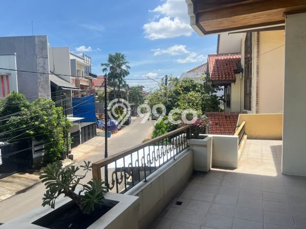 Rumah Elit Modern Siap Huni di Cengkareng Barat Jakarta Barat Rumah Elit Modern Siap Huni di Cengkareng Barat Jakarta Barat