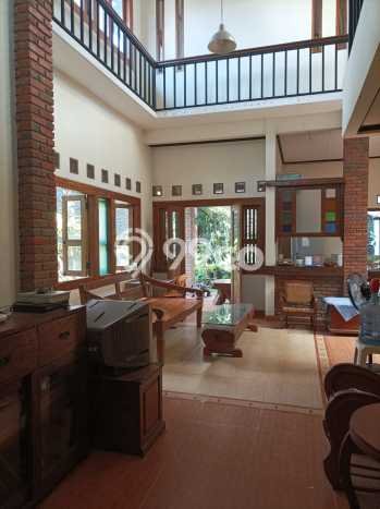 Dijual Rumah Premium dengan Fasilitas Sekitar Komplit di Karang Tengah, Tangerang Dijual Rumah Premium dengan Fasilitas Sekitar Komplit di Karang Tengah, Tangerang