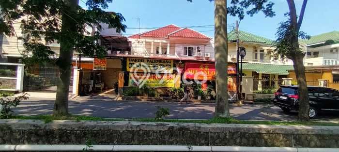 Dijual Rumah Mewah Megah Dengan View Eksklusif di Pegadungan, Jakarta Barat Dijual Rumah Mewah Megah Dengan View Eksklusif di Pegadungan, Jakarta Barat