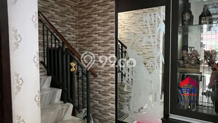 Dijual Rumah 2 Kamar Lokasi Strategis Nyaman dan Strategis di Cipondoh Dijual Rumah 2 Kamar Lokasi Strategis Nyaman dan Strategis di Cipondoh