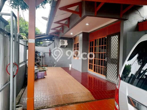Rumah Elit Modern Tanpa Renovasi di Meruya Jakarta Barat Rumah Elit Modern Tanpa Renovasi di Meruya Jakarta Barat