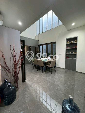 Dijual Rumah Premium dengan Fasilitas Sekitar Lengkap di Karang Tengah, Tangerang Dijual Rumah Premium dengan Fasilitas Sekitar Lengkap di Karang Tengah, Tangerang