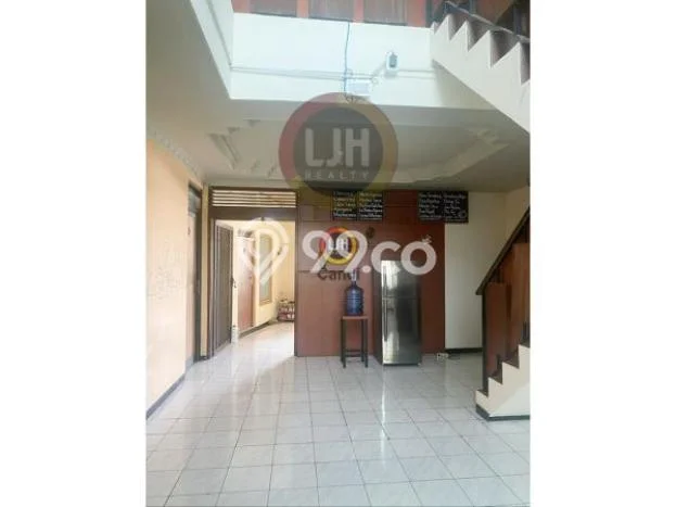 Peluang Investasi! Rumah Kost Dijual di Semarang Tengah, Semarang, 14 KT, 5 KM, Luas 0m2 Peluang Investasi! Rumah Kost Dijual di Semarang Tengah, Semarang, 14 KT, 5 KM, Luas 0m2