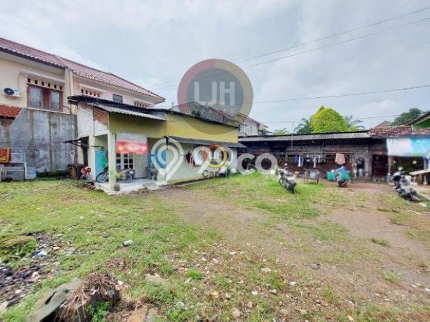 Rumah Mewah LB 470m2 Siap Huni Desain Elegan di Srondol, Semarang Rumah Mewah LB 470m2 Siap Huni Desain Elegan di Srondol, Semarang